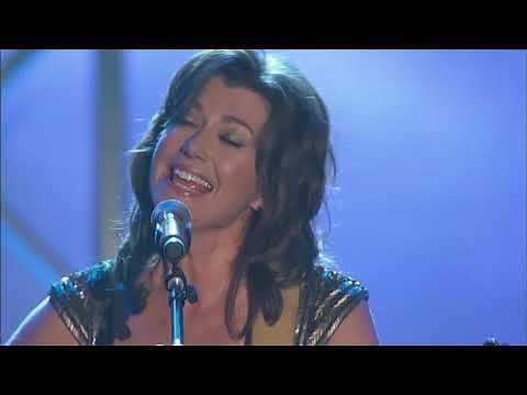 Amy Grant ft Bart Millard: "If I Could See" (44th Dove Awards)