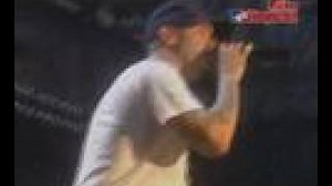 Limp Bizkit - Underneath The Gun