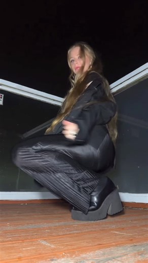 Nena Magana | 3, 2, 1 💥 | Instagram