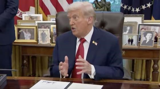 'These Are Crazy People': Trump Throws A Tantrum, Hurls Insults At His Political Opponents During Rage-Fueled Outburst In The Oval Office