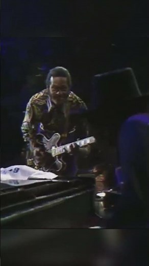 Chuck Berry – Roll Over Beethoven
