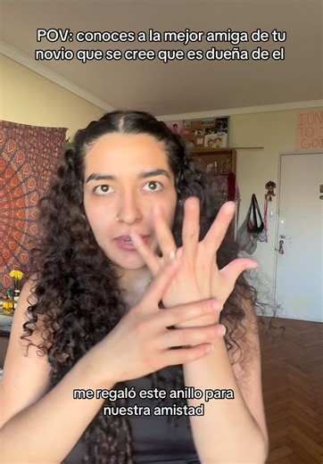 La mejor amiga de tu novio se cree dueña