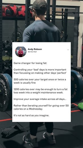 Andrew Robson | Online PT and Nutrition Coach on Instagram: "Fat loss is all about the average What are you doing on an average week? Unfortunately, you can have 5 'good' days and 2 'bad' days and it can ruin your fat loss for the week. Nobody wants to feel like they're trying hard and not getting results... But this is SO common. Control your (usually weekends) worst days and the best days will pay dividends. ___ #fitdadlife #healthyeating #fitnessover40 #fatlosstips #diettipsforwomen"