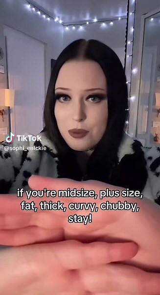 Looking forward to get more chubby 🍕🍔❤️😍#feeder #mexico #foodies #belly #feederism #bbw #fatanime #bbw #explore #biggirls #forcefeeding #ssbbws #stuffedbelly #cute #feedee #germany #foodlover #foodporn #fyp