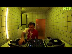 DJKAOS11 / November 7 / 9pm-10pm