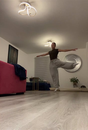 Mastering Dance Turns with UDA Techniques