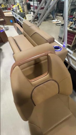 🎣 2026 Tahoe Sport 2385 Center Console Fish at Boat World 🚤Walkaround of this center console Pontoon