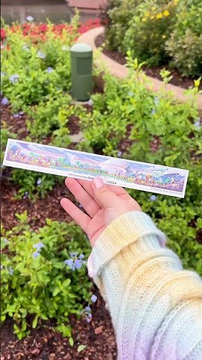 Paint for FREE in Epcot for Festival of the Arts, Disney World! 🎨 #disneyparkssr