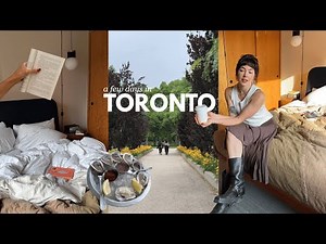 A few days in Toronto: book shopping, vintage stores, solo dinners