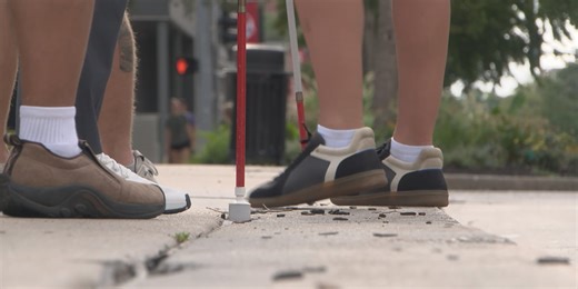 Immersive course teaches students how to instruct the blind and visually impaired