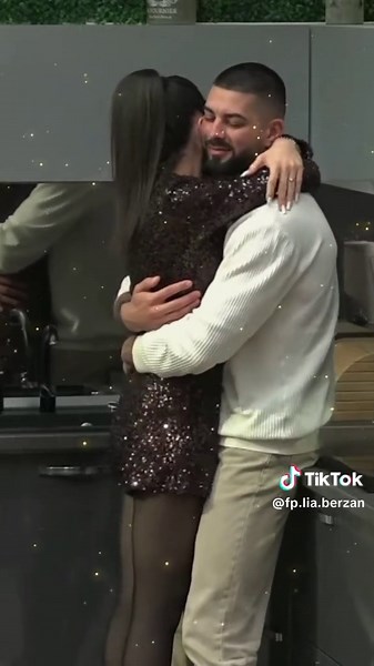 @Lia Berzan @𝙁𝙞𝙡𝙞𝙥𝙈𝙈𝘼 🥊 🩵💚🤍✨️✨️✨️🐅♥️♥️♥️♥️♥️#recommendations #liacasaiubirii #votliacasaiubirii #filipcasaiubirii #casaiubiriiromania