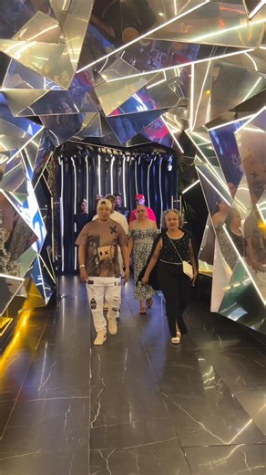 BREAKOUTRD on Instagram: "Hoy llega @elrubioacordeonoficial a la grandota @lovera_disco la más prestigiosa 👑"