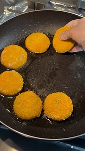 Easy Crispy Golden Potato Cutlets Recipe Ingredients: - 5 large potatoes - 1 medium onion - Few green chillies - Fresh coriander - 1.5 tsp salt - 2 tsp roasted ground coriander - 2 tsp roasted ground cumin - 1 tsp chili flakes - 1 tsp pomegranate powder - 3/4 tsp chaat masala - 2 tsp lemon juice - Dry plain flour - Eggs (for coating) - Breadcrumbs - Cooking oil (for frying) Instructions: 1. Peel and cut the potatoes into small pieces to ensure they cook faster. 2. Boil the potato pieces until th