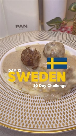 The best swedish meatballs! #foryou #easyrecipe #fypviral #meatballs #swedishmeatballs