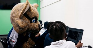 Tennessee Titans surprise students with new tech lab at Looby Community Center