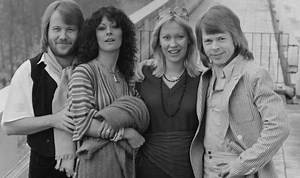 ABBA perform Waterloo at Eurovision after win in 1974