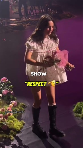 Olivia Rodrigo Restores Concert Etiquette 🛑🎤#oliviarodrigo #concert