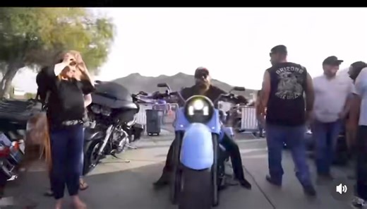 Alright Alright Alrighttttt….you coming to cave creek bike week? Be a lot cooler if you did 🦇🤘🏼🤘🏼Let’s GOOOO final days before the fun begins, get ready, and make sure to pace yourselves for 10 days of fun and excitement!!! #cavecreekbikeweek #somewhereincavecreek there are no strangers here, just friends you haven’t met yet! March 29th- April 7th | Roadhouse