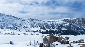 Amazing Snow Mountain