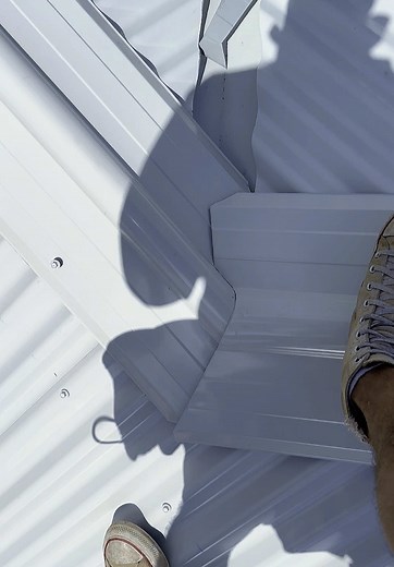 Expert Tips for Installing Ridge Caps on Roofs