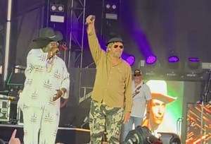 Afroman Joins Hank Williams Jr. For “Family Tradition” Duet At Rock The Country In South Carolina | Whiskey Riff
