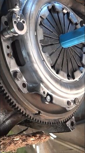 Changer un embrayage ? C’est facile avec nos tutoriels 📸