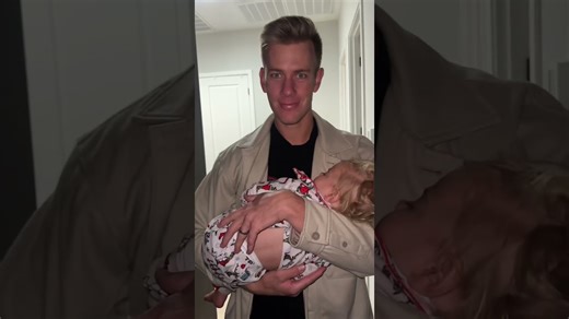 Carrying your daughter into her bed 🥹