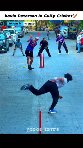 Kevin Peterson Playing Gully Cricket🏏#cricket #shorts #viratkohli #gullycricket
