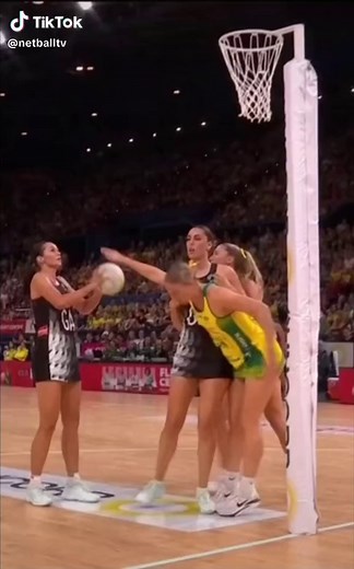 Interesting call here!! Did Walmsley contact Bruce?? Or was it a push from Klau? Let us know in the comments what you made of it! 🤯😤🫷🫶 #netball #contactsports #netballgirls #netballtok #silverferns #aussiediamonds #netballer #netballislife #netballcheck #slowmo