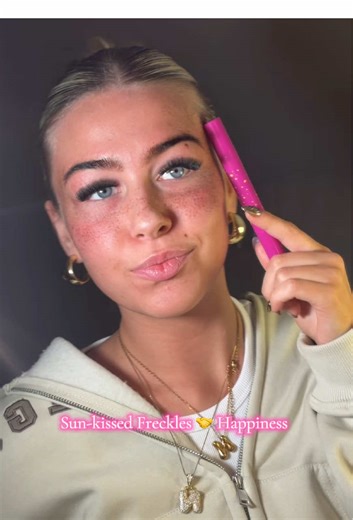 Mastering Sun-Kissed Freckles: A Comprehensive Tutorial