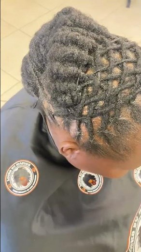 One of the easiest dreadlocks style you can learn as a beginner #braidstyles #softdread#dreadlocks