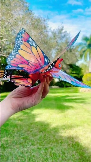 Flying Remote Control Go Go Bird #gogo #butterfly #remotecontrol #fly #shorts