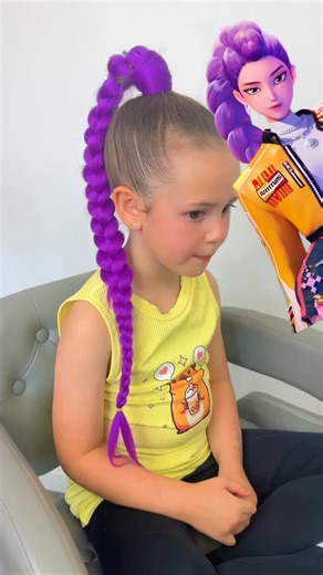 SweetHearts Hair on Instagram: "A BEGINNERS Rumi hair tutorial! I posted the more detailed one on my Facebook page Sweethearts Hair Creations, but it’s always good to have options 殺 #rumi #kpopdemonhunters"