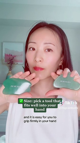 How to pick a right gua sha tool: size, thickness and material #guasha #guashatool #guashatips #guashatutorial #guashafacial