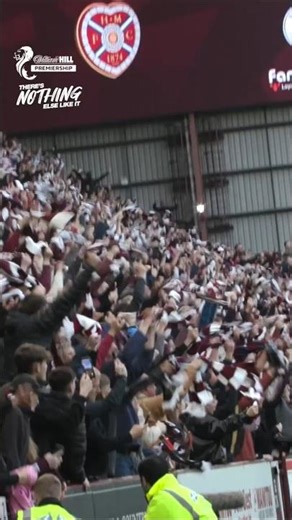 Gorgie Rules 🧣 Hearts fans roar at Tynecastle #spfl