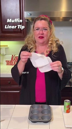 Run out of muffin pan liners? Quick hack to make your own with parchment! #muffins #cupcakes