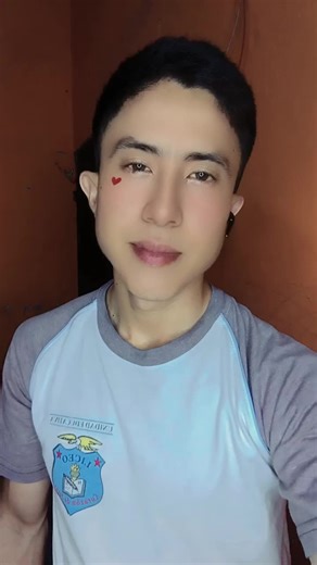 tus latidos acelera mi corazón 🙃