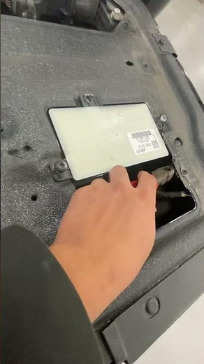 2021-2024 f150 power tailgate latch manual override #automobile #mechanic #ford#f150#tailgate#latch