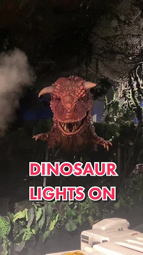Dinosaur with the lights on makes this Disney ride just that much more epic!🦖#disneyrides #disneyworld #tpmvidsdisneybeat #dinosaurs
