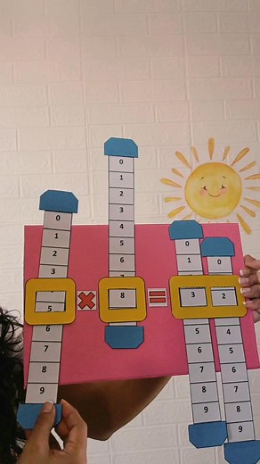 1.2M views · 7.9K reactions | ¡Aprender las tablas de multiplicar puede ser divertido y sencillo!  En este video te enseño cómo hacer un tablero didáctico con tiras deslizables, ideal para que tus pequeños practiquen de forma interactiva. ✨ ✨️MATERIAL GRATUITO ✨️ ‍♀️¿Alguien quiere descargar las plantillas? #TablasDeMultiplicar #MaterialDidáctico #AprenderJugando #EducaciónPrimaria #DIY" | Mi escuelita de Apoyo | Facebook