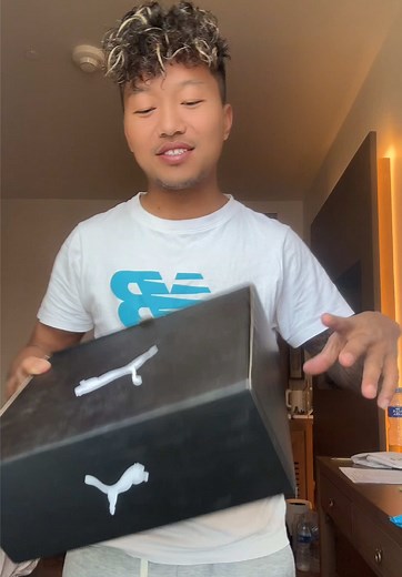 Unboxing video >>