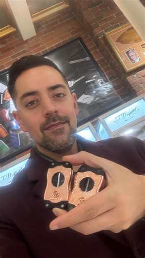 Cigar Connoisseurs on Instagram: "Two icons. Two moods. One refined ritual. ✨ The Colibri V-Cutter delivers a clean, precise V-cut — sharp, classic, and effortlessly reliable. The Colibri SV-Cutter offers versatility: → a V-cut on one side → flip it over for a straight cut No competition. No rankings. Just thoughtfully designed options for how you choose to enjoy the moment. Same craftsmanship. Different expressions. Which cut are you reaching for today? 🔥💨 #Colibri #ColibriCutter #Vcut #SVcut