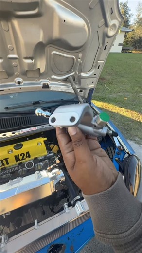 Irving cz on Instagram: "19 days is my goal to finish this car #dodge #neon #srt4 #kseries #kswap"