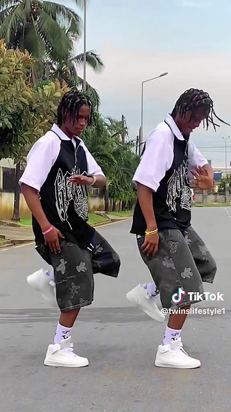 Twin Lifestyle Dancing Videos ft. Big Jiggy | Twins TikTok Dances
