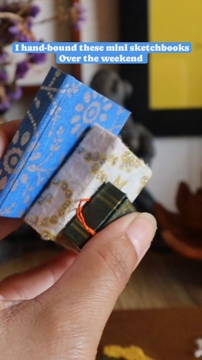 Which mini sketchbook is your favorite? I have developed a liking for bookbinding and have been doing it mostly on weekends. I have hand-bound about six mini sketchbooks in different shapes, sizes, and styles so far. Some sketchbooks are perfect bound, while others are stitch bound. The stitch-bound ones feature various stitching techniques, like kettle stitch and coptic stitch. For the hard covers of some pocket sketchbooks, I used paper, and for others, I used fabric. For the fabric ones, I ha