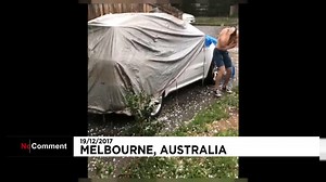 Video. Massive hailstones wreak havoc in Melbourne