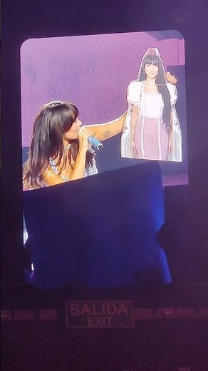 😍 Aitana is amazed by an edit of herself dressed as a chulapa