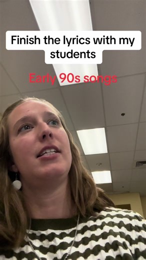 Exploring Early 90s Music: Popular Songs and Nostalgic Vibes