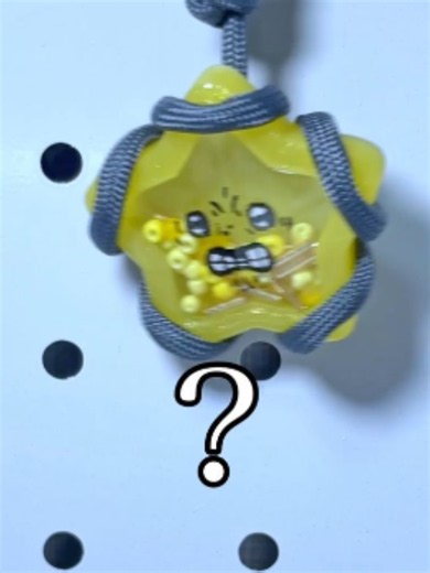 レジンでちいかわの流れ星を作りたかったから作った⭐️ ここを開いて見てくれてるなんて！！！ あなたはかなりレアな人だね✨ 今日も動画見てくれてありがとう！！！ プロフィームのURLに色々乗っけてるから見てみてね✨ #レジン #ハンドメイド #resin #ちいかわ
