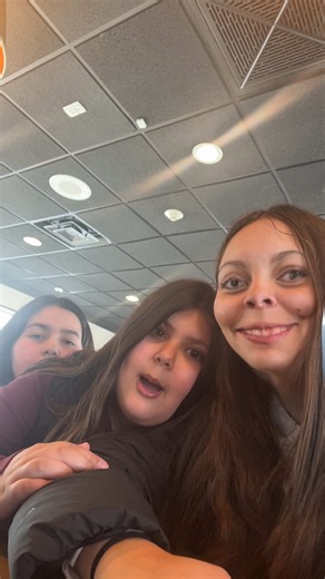 hiii @Leahhhhh @Ellie | Leah